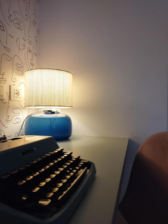 A casa di Twiggy Apartment Bologna Bagian luar foto
